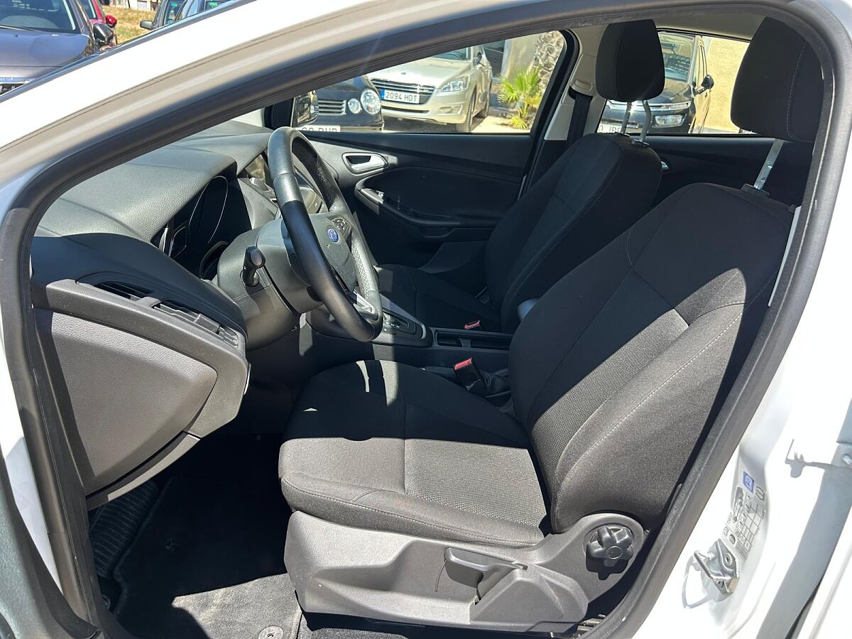 FORD FOCUS BUSINESS 1.5 TDCI AUTO SPANISH LHD IN SPAIN 105000 MILES SUPERB 2016